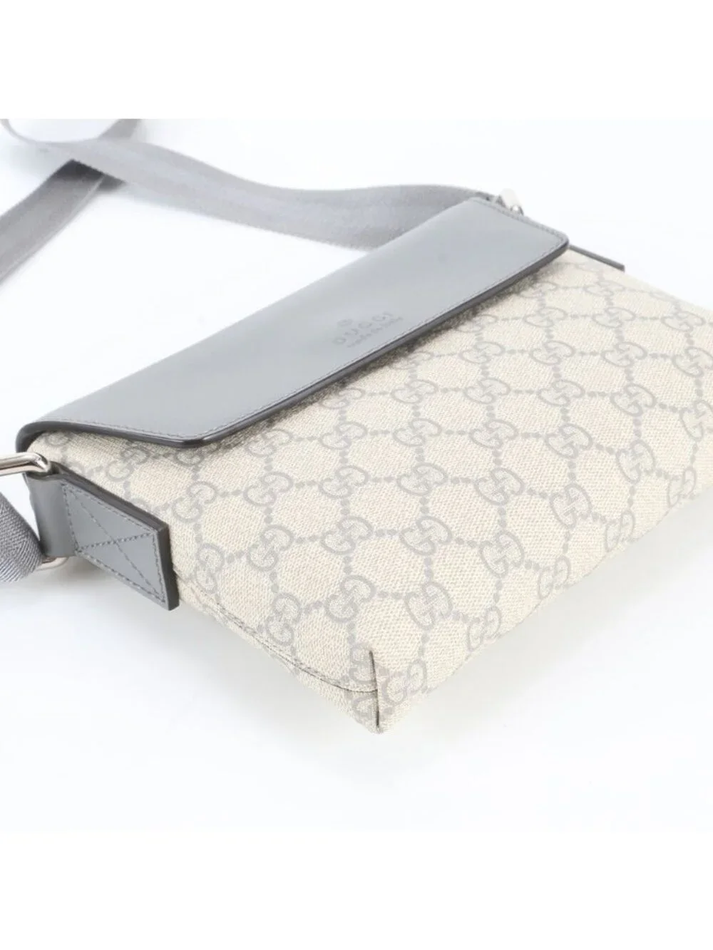 Gucci GG Supreme Leather Shoulder Bag Crossbody Messenger